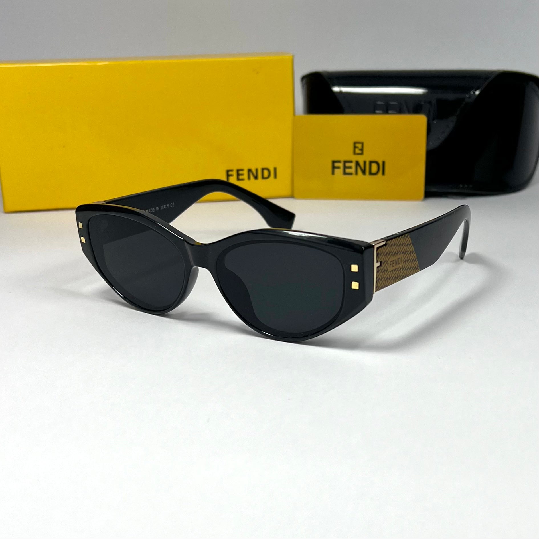 Solaires Fendi Noirs mod 2