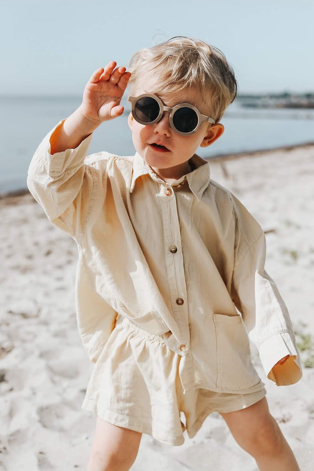 Lunettes de Soleil Enfant - Protection UV et Style Coloré